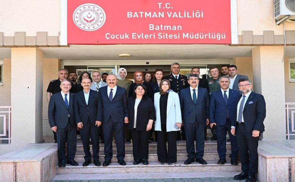 Çocuk Evleri Sitesi’nde Bayram Kutlaması