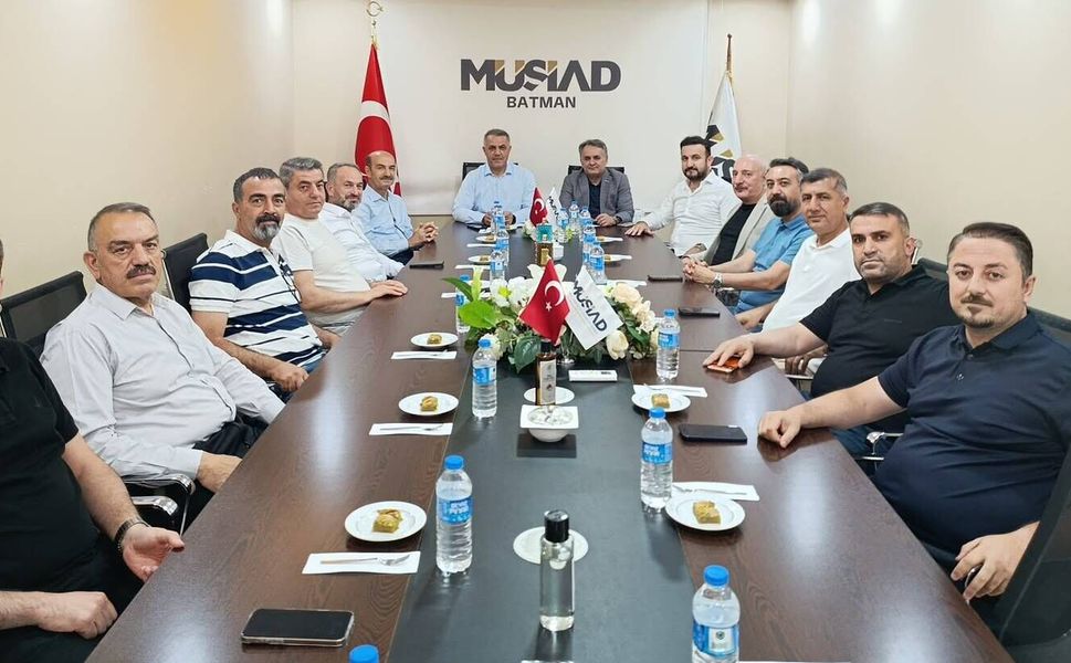 AK Parti’den Batman MÜSİAD’a İstişare Ziyareti