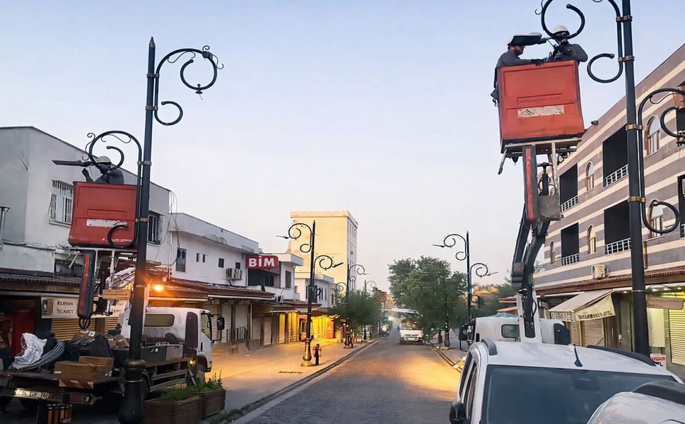 Dicle Elektrik, Diyarbakır’ın Tarihi Dokusunu LED Aydınlatmayla Öne Çıkardı