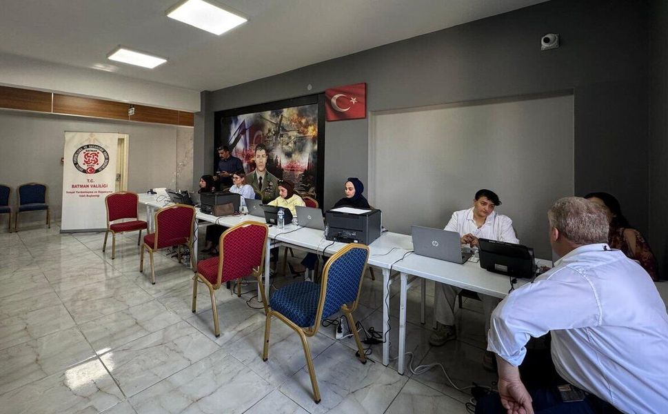 PTT Dönemi Bitti: Yaşlı ve Engelli Aylıkları 1 Temmuz'dan İtibaren Halkbank'a Yatacak