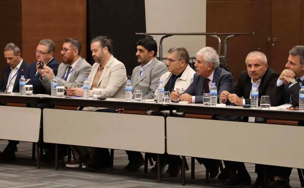 Gazeteciliğin Küresel Krizi ve Dijital Dönüşüm Masaya Yatırıldı