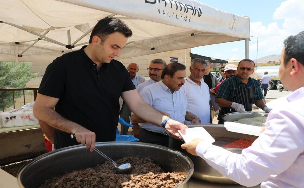 Hasankeyf'te İmam Abdullah’ı Anma ve Aş Dökme Etkinliği Yapıldı
