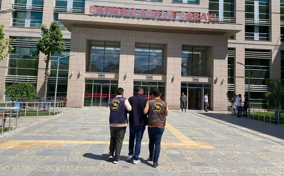 Batman’da 32 Firari Hükümlü Yakalanarak Cezaevine Gönderildi