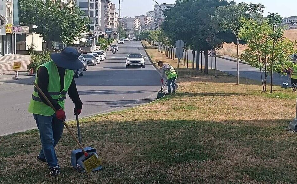 Batman Belediyesi’nden 4 Mahallede Temizlik Mesaisi
