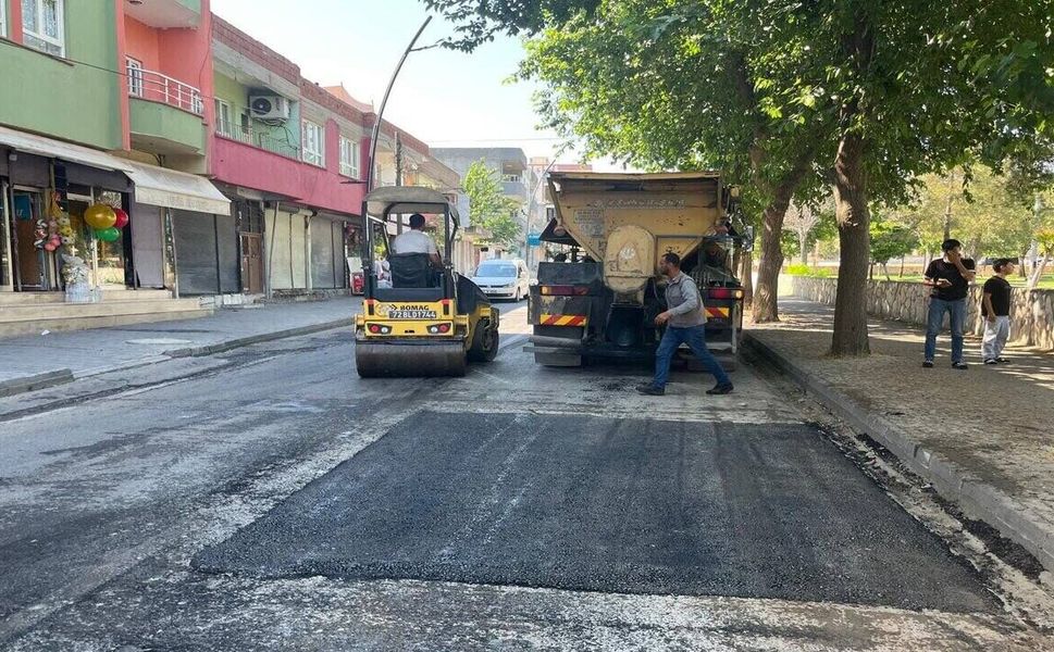 Batman’da Asfalt ve Yol Çalışmaları Aralıksız Sürüyor