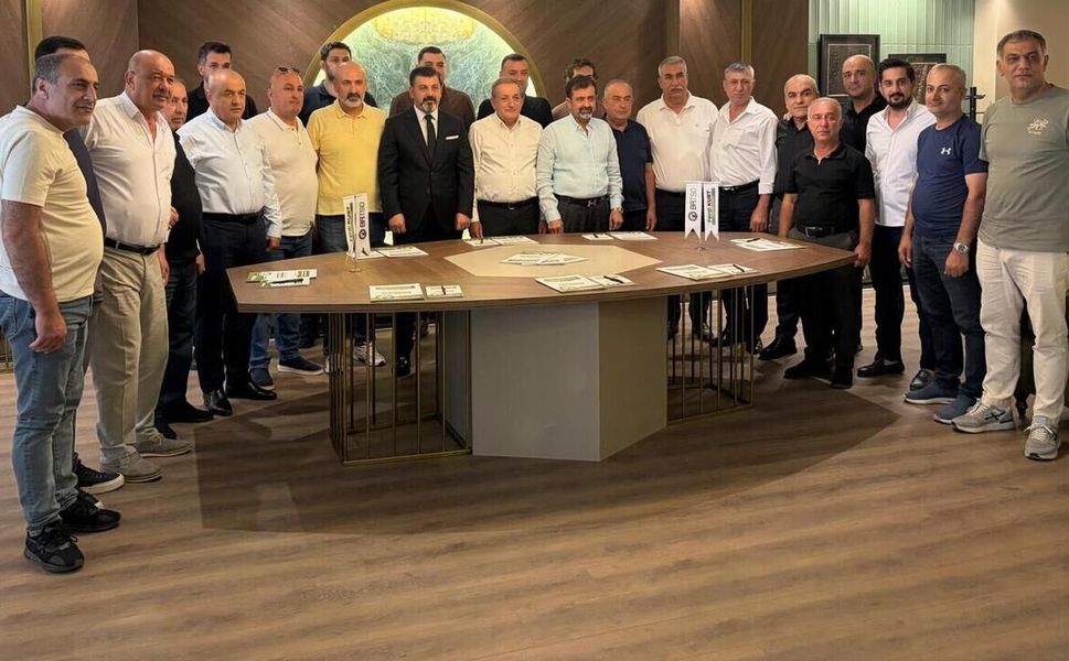 Ferdi Kurt'un Ekibi İş Dünyasının Tanınmış İsimleriyle Büyüyor