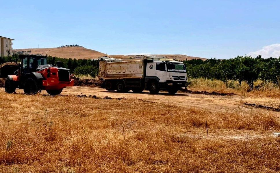 Beşiri’de Gençlik Merkezi ve Semt Sahası İçin İlk Adım Atıldı