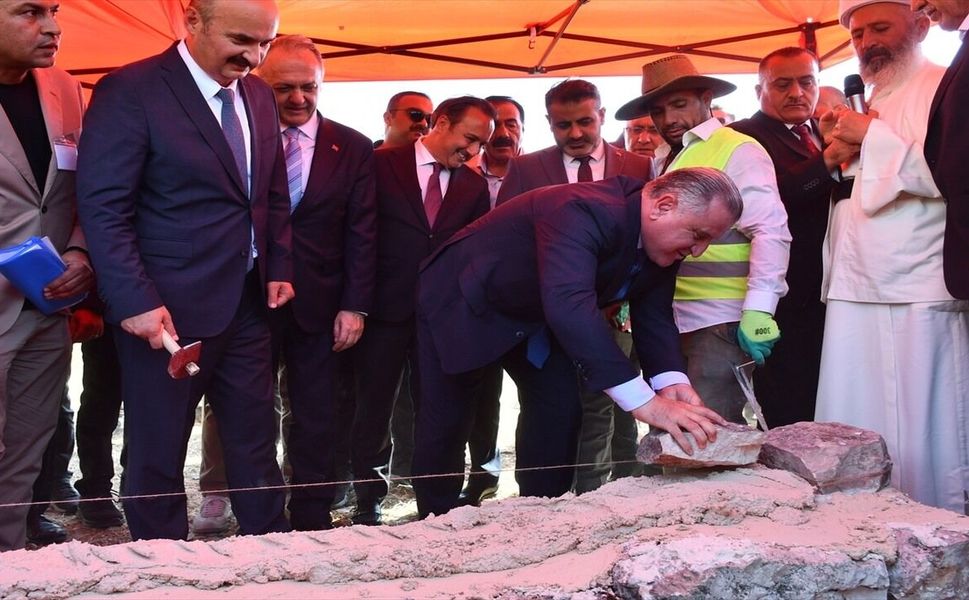 Ezidi İnancının Önemli Mekânlarından Şeyh Hevinda'nın Temeli Atıldı