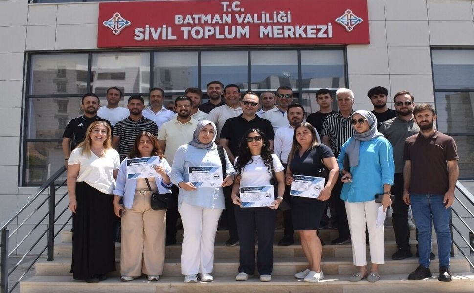 Batman'da Gazetecilere Etkili Konuşma Eğitimi