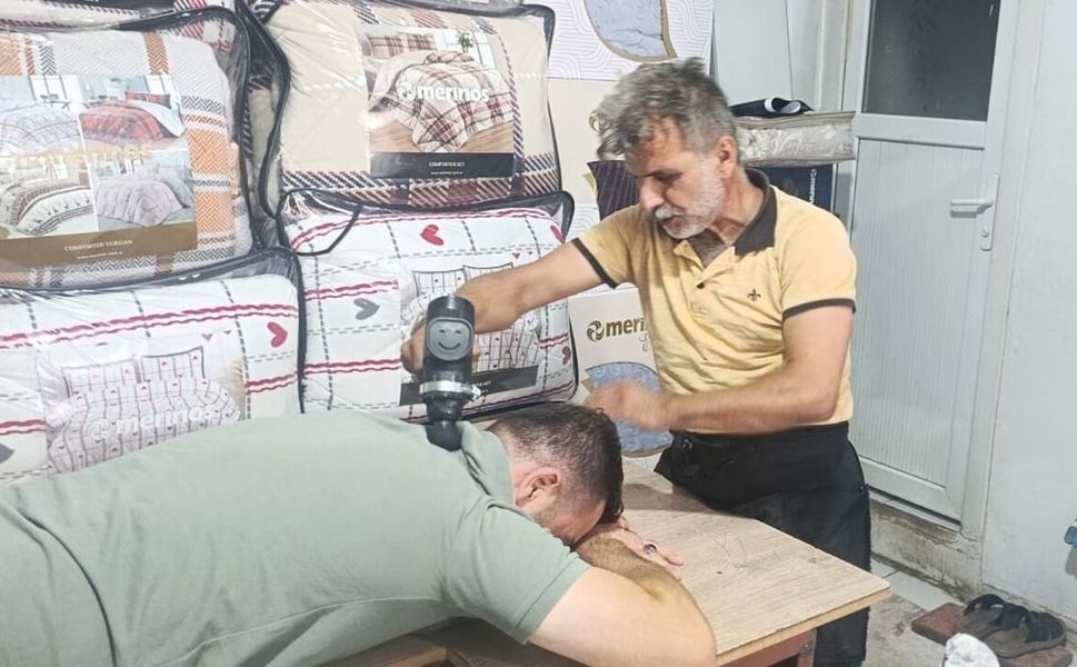 Yusuf Yetiş'in Özel Haberi: Diyarbakır’da Bisikletli Boyacıdan Fark Yaratan Hizmet