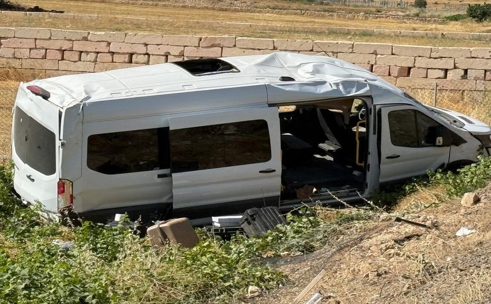 Gercüş'te Trafik Kazası: 11 Kişi Yaralandı