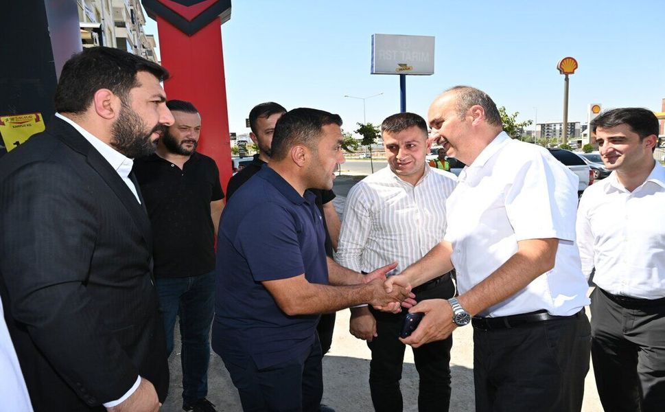 Vali Canalp’tan Yangından Zarar Gören Firmalara Geçmiş Olsun Ziyareti