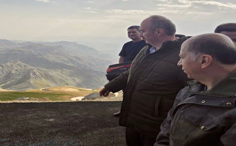Vali Canalp Mereto Dağı’nda İncelemelerde Bulundu