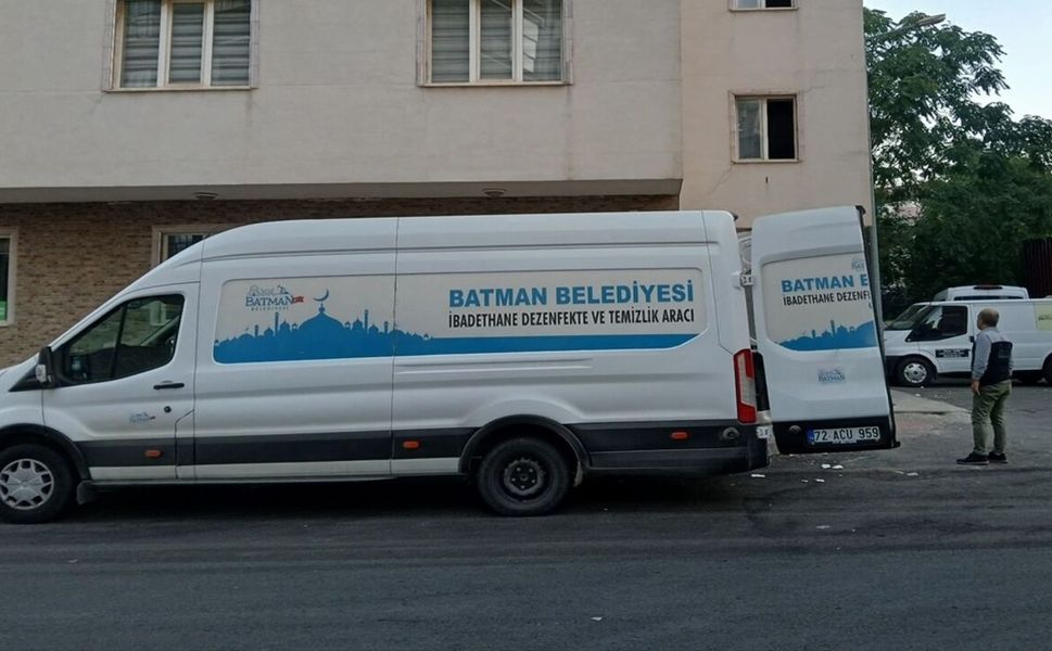 Batman’da 240 Camide Geniş Kapsamlı Temizlik Çalışması