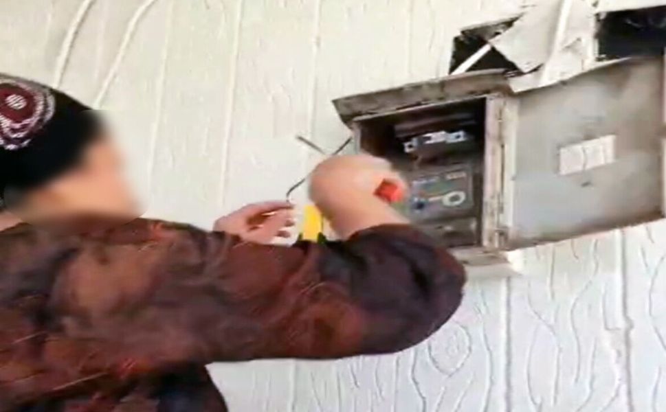 Dicle Elektrik Saha Ekiplerini Şaşırtan Olay: Sayaca Tornavidalı Müdahale