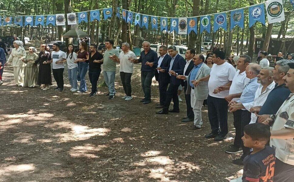 DEVA Partili Mehmet Emin Ekmen İstanbul’daki Batmanlılarla Buluştu