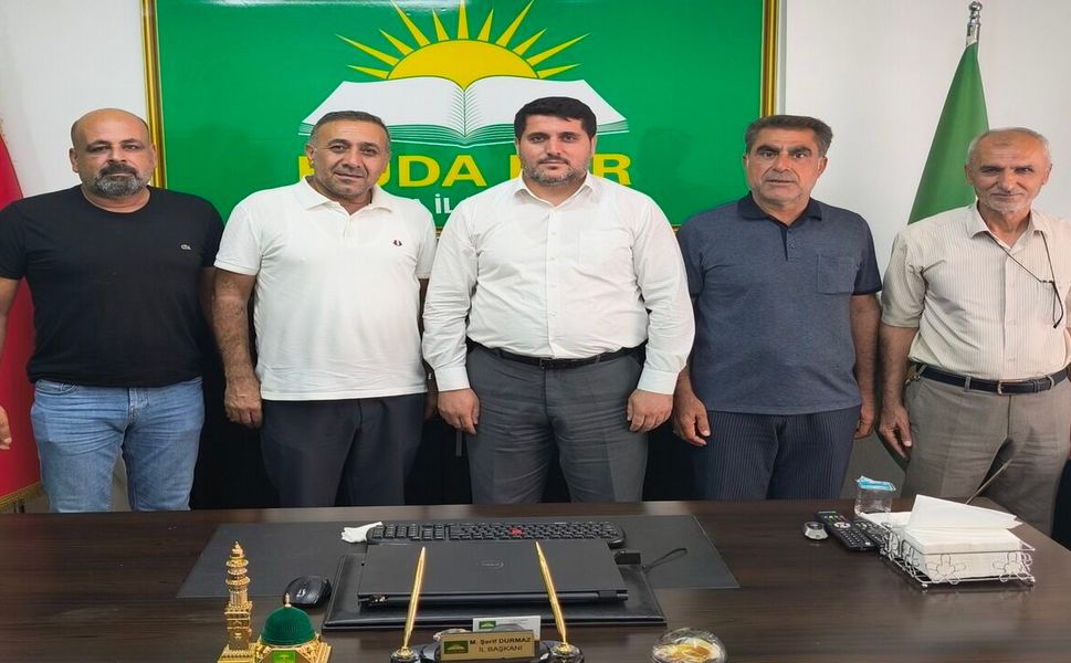 Antalya Batmanlılar Derneği'nden HÜDA PAR'a Ziyaret