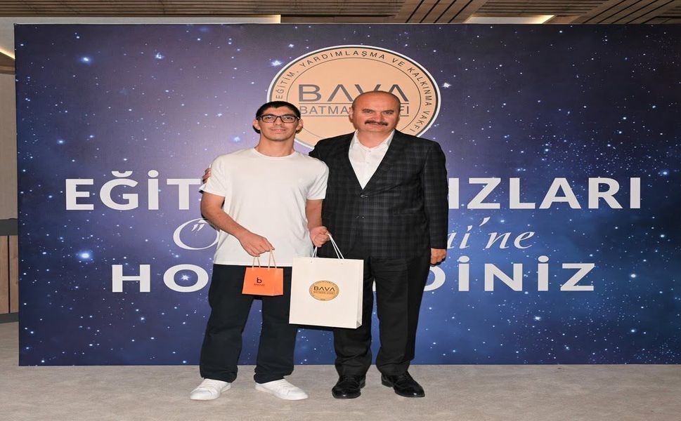 LGS ve YKS’de Derece Yapan Öğrencilere Ödül
