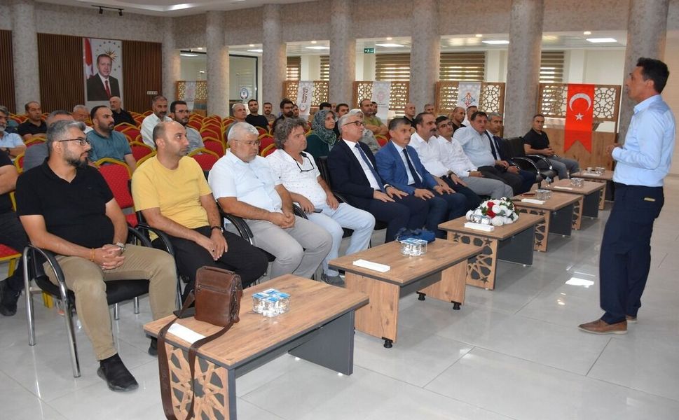 Yeni Eğitim Yılı Öncesi Öğretmenlere Mesleğe Dönüş Eğitimi