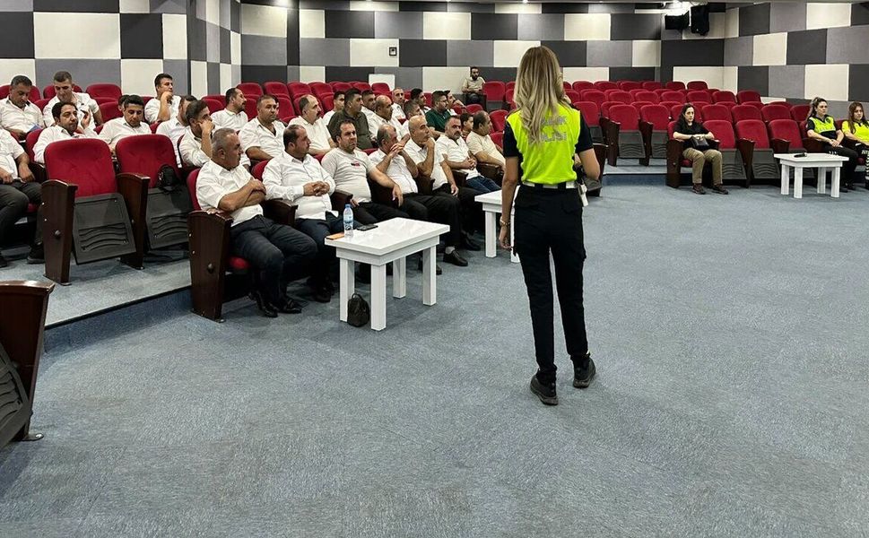Otobüs, Minibüs ve Taksi Şoförlerine Trafik Eğitimi