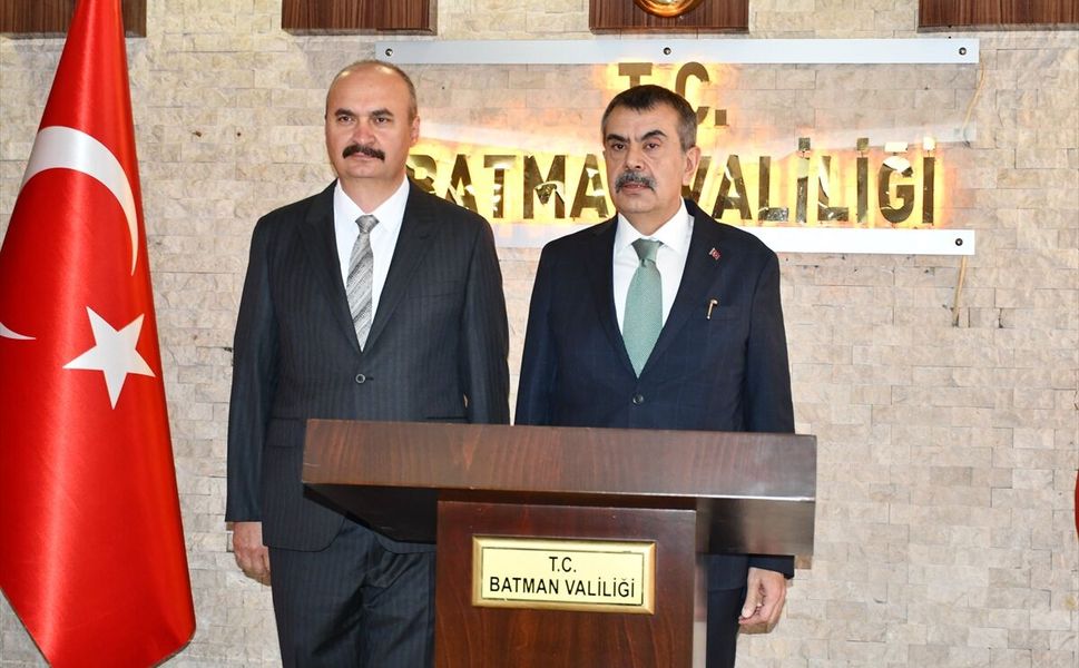 Milli Eğitim Bakanı Tekin, Batman'da 'Türkiye Yüzyılı Buluşmaları' Programında Konuştu: