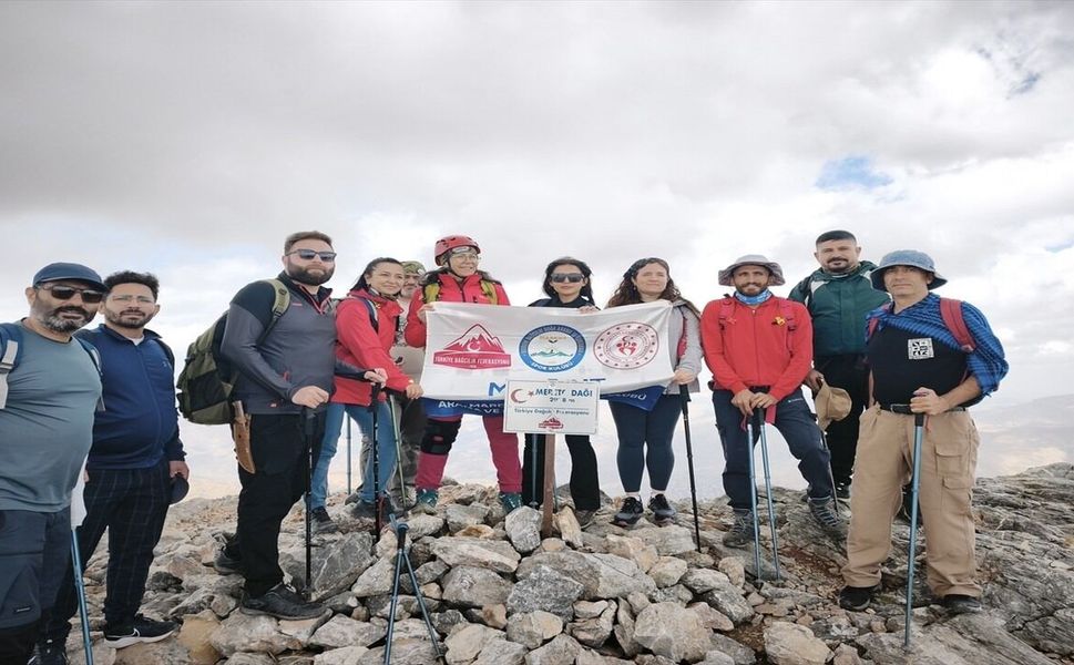 Mereto’da 2 Bin 978 Metrelik Zirve Yolculuğu
