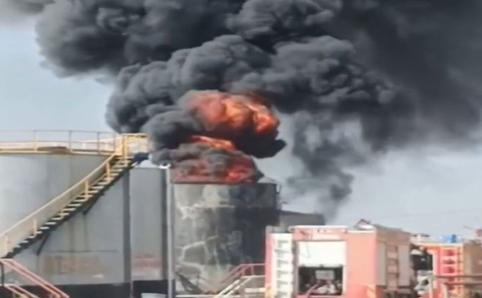 Garzan Petrol Sahasında Yangın