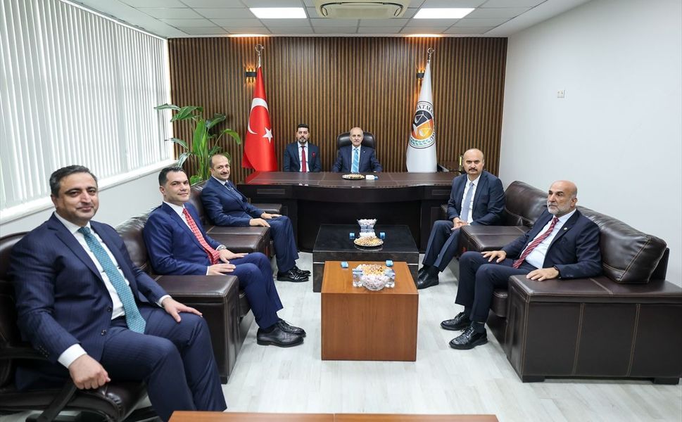 Kurtulmuş: Batman Barosu Sürece Güçlü Destek Veriyor